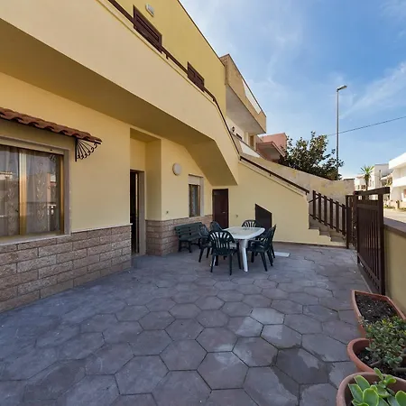 Holiday home Villetta Crizia *